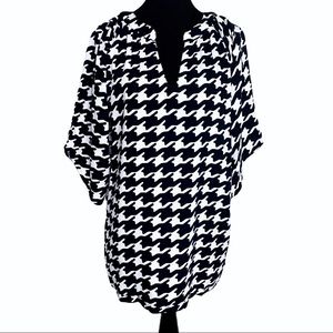 NWT Escapada Cartagena Top Medium Black White D245